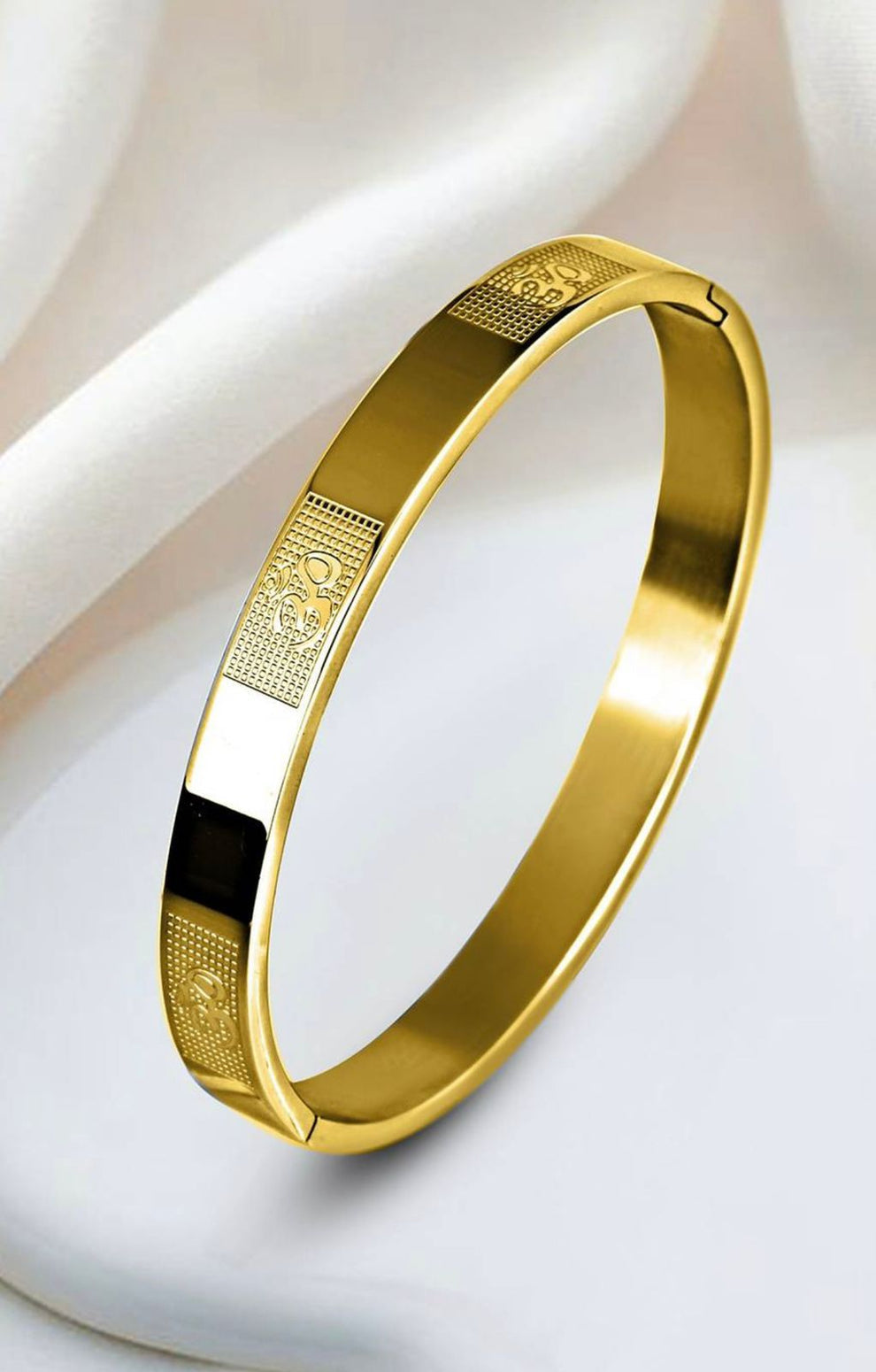Shree Ram Kada – Premium Gold Finish Stainless Steel Bracelet